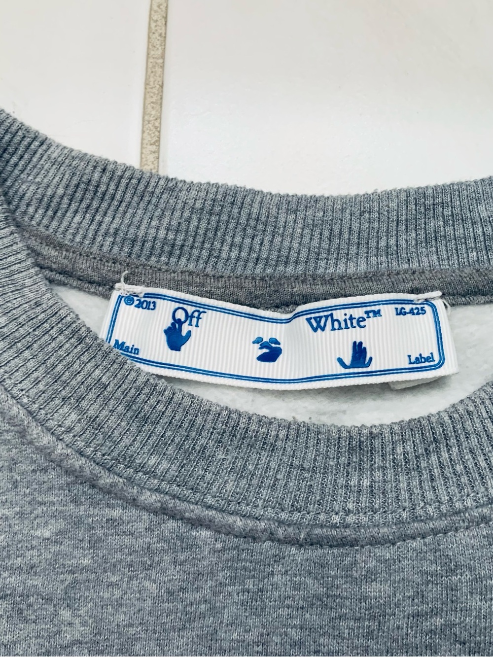 Off-White Gray Crewneck Sweatshirt, Large - Picture 3 of 6